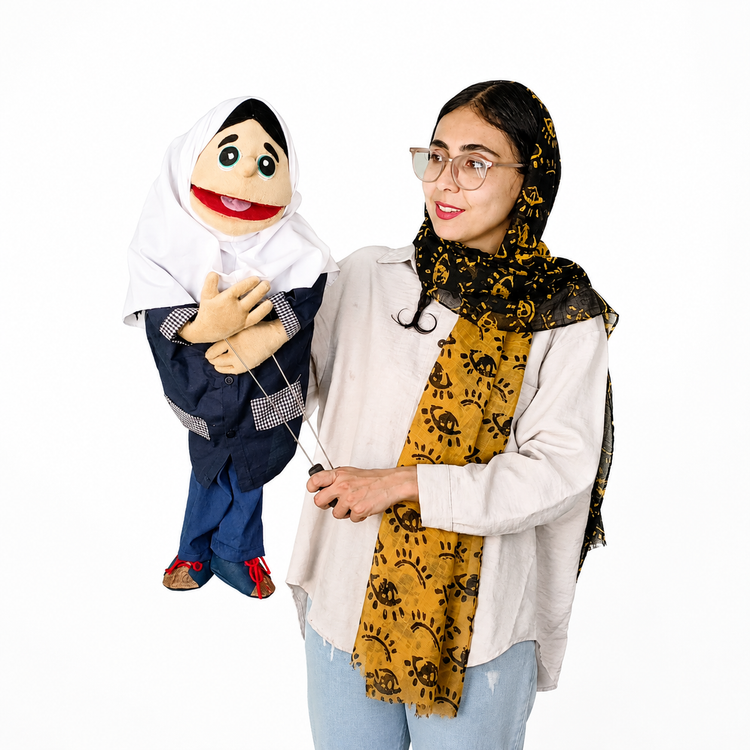 عروسک دختر دانش آموز2